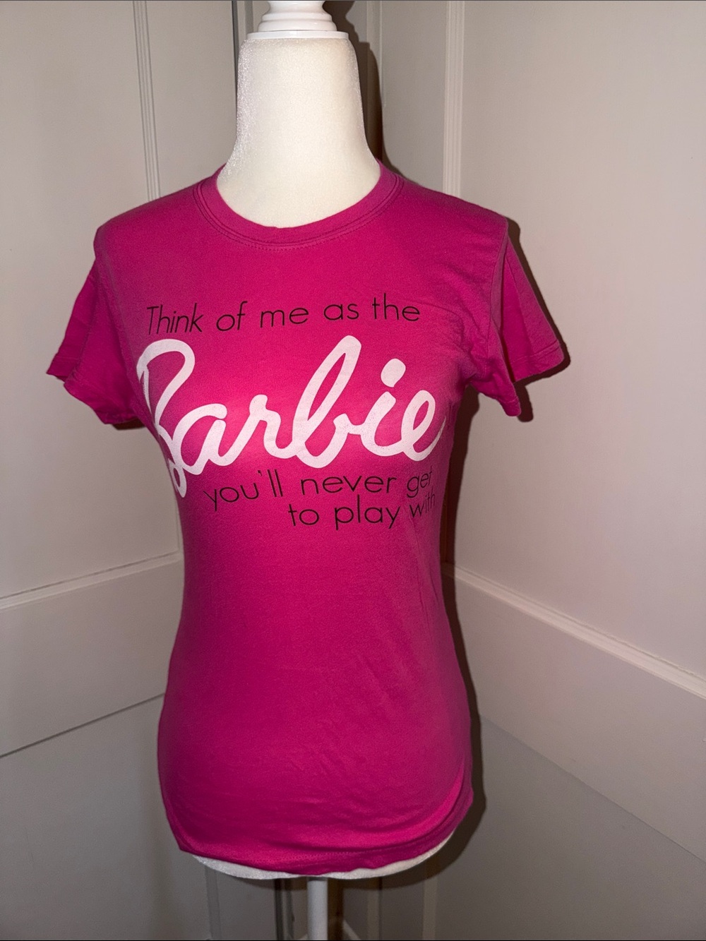 ⭐️ 3/$15 Barbie Hot Pink Short Sleeve Graphic Tee Shirt XS
